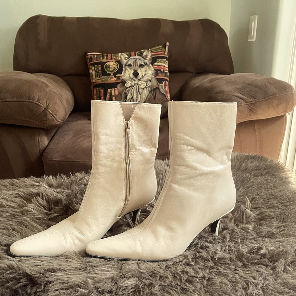 Ivory leather pointy toe booties, 8 1/2, Nine West
